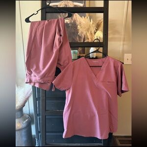 Mandala Scrub Set. XXL. $30.